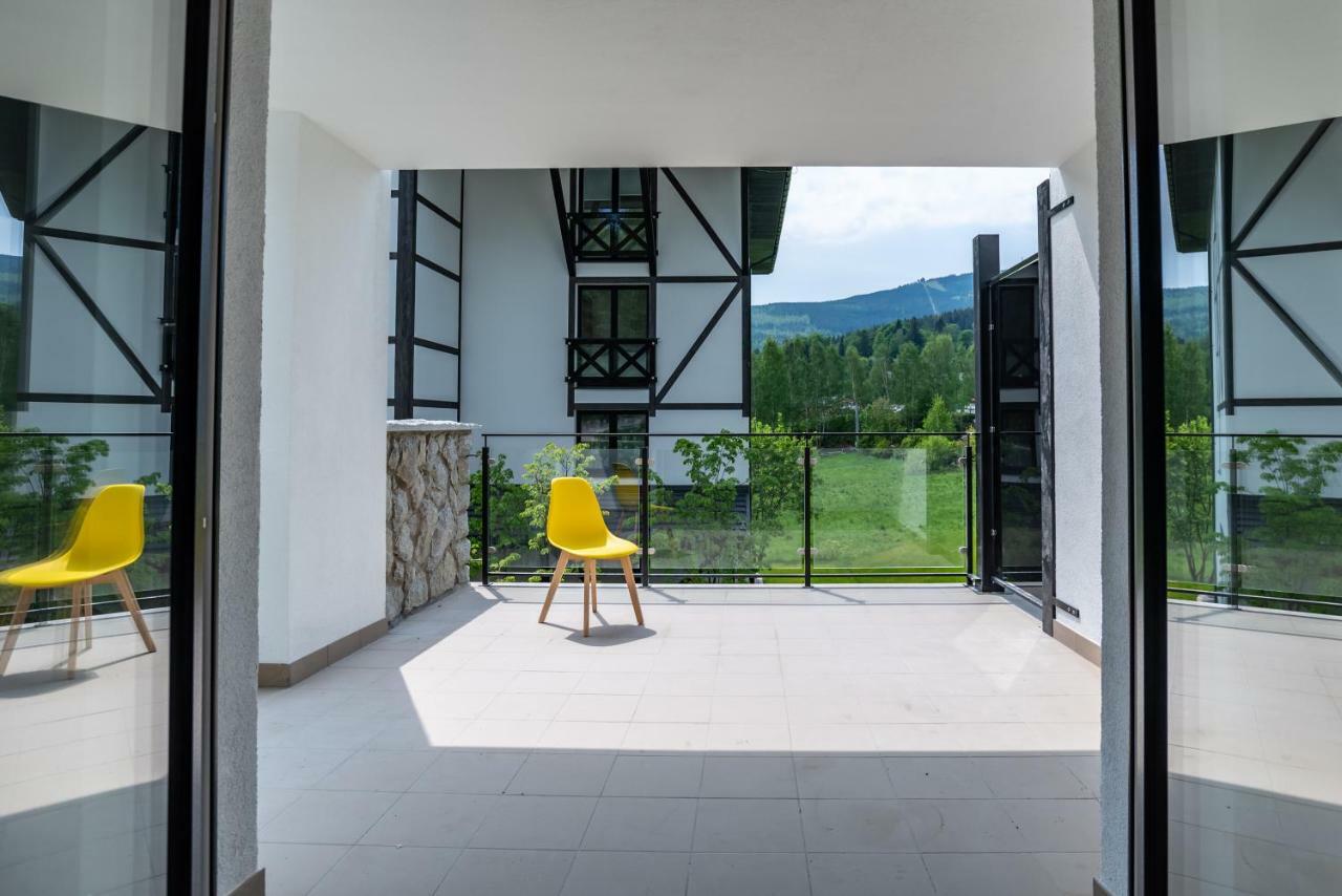 Apartamenty Amira W Kompleksie Apartamenty Piano Świeradów-Zdrój Kültér fotó